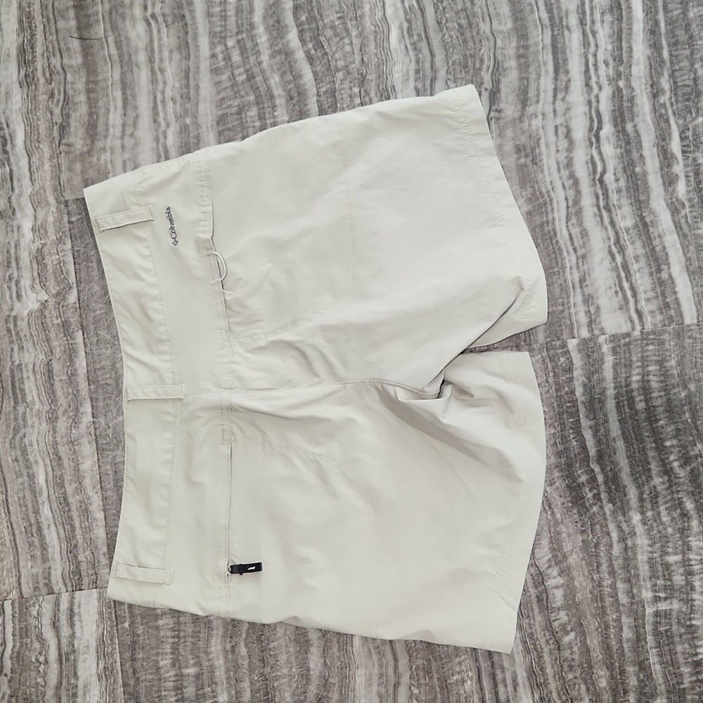 Columbia khaki nylon hiking shorts 6" inseam size 10 - Picture 2 of 7